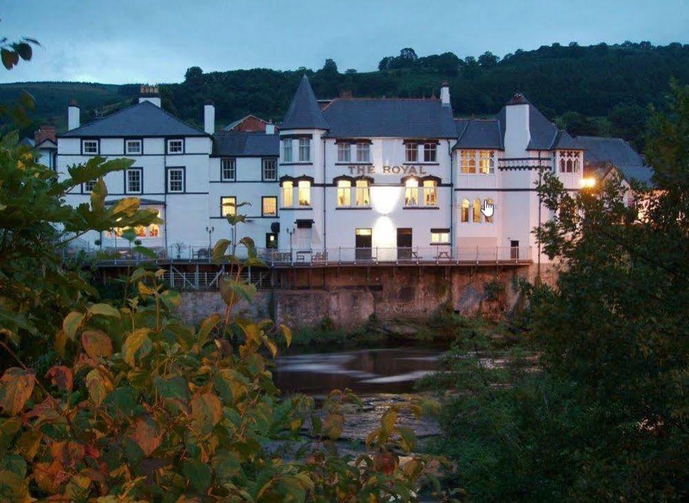 The Royal Hotel Llangollen Exterior photo